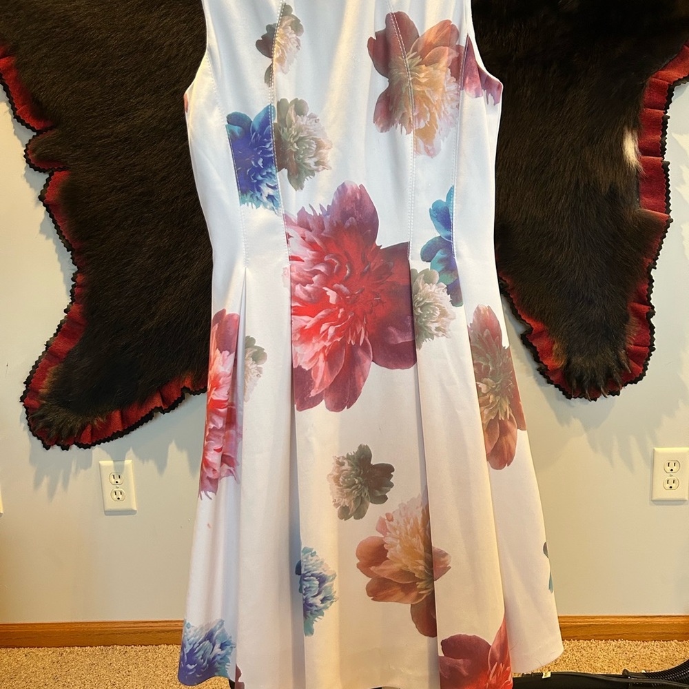 Calvin Klein White Floral Fit-and-Flare Dress with Multicolor Blooms